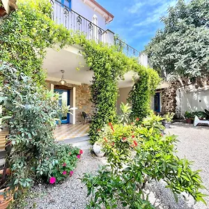 https://la-corte-del-carrubo.in-sardinia.net