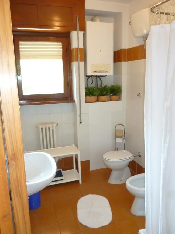 Villa Il Geranio Tirrenia 0*,  Italien