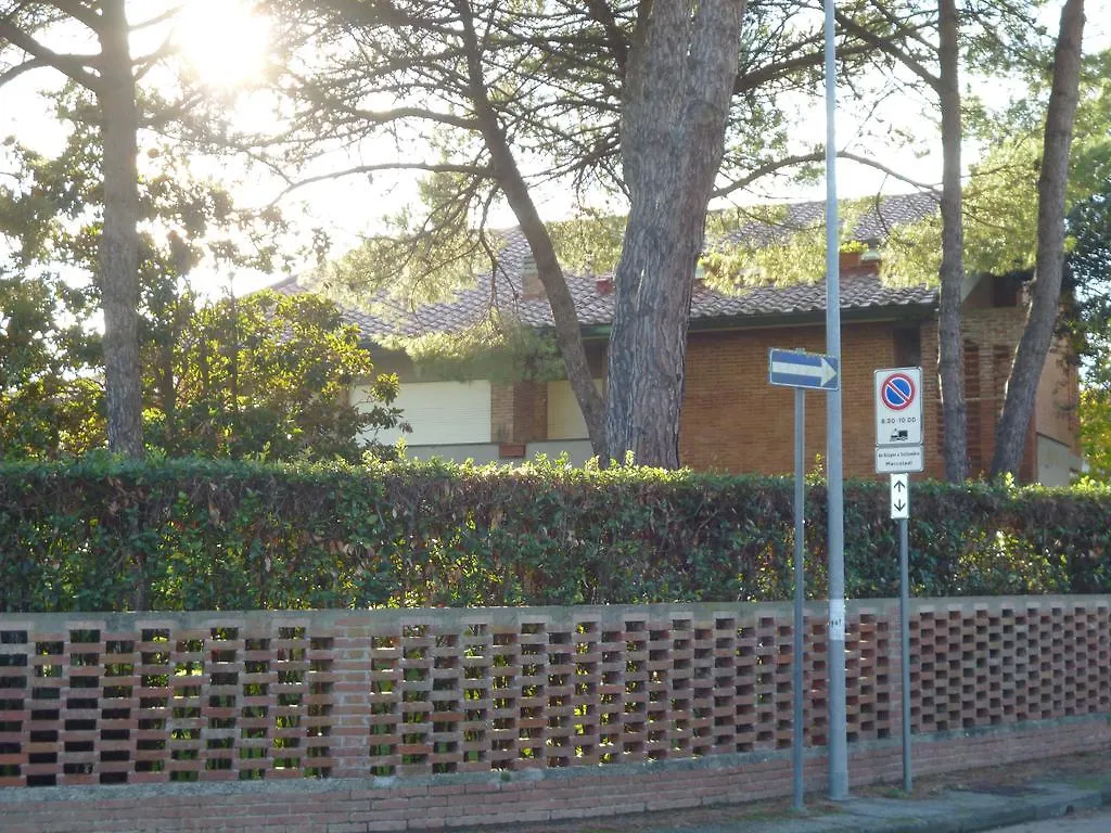 Villa Il Geranio Tirrenia Italien