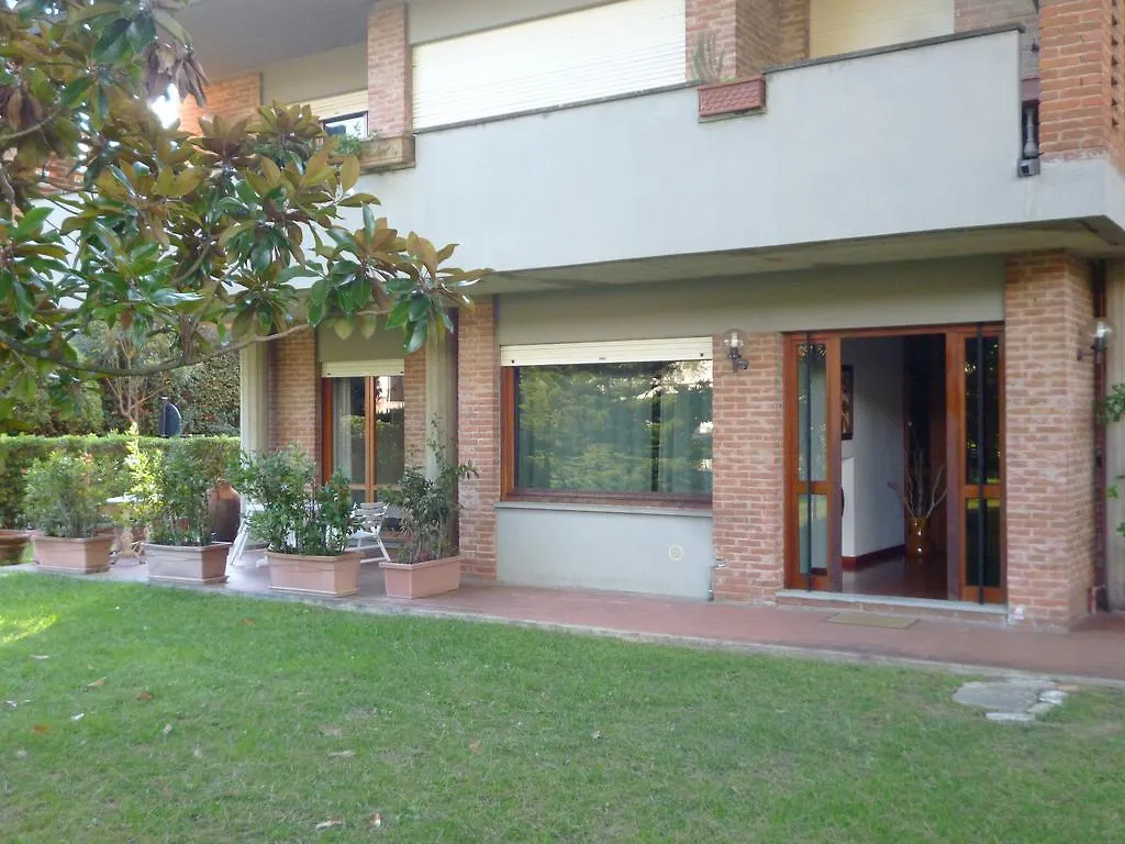 Villa Il Geranio Tirrenia Italien